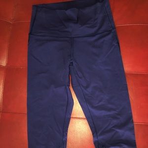 Size 8 Navy Lululemon Capris